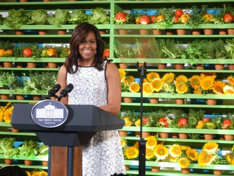 First Lady Michelle Obama addressing the 56 winners of the Healthy Lunchtime Challenge at the 2016 Kids’ State Dinner held in the East Room of the White House.
