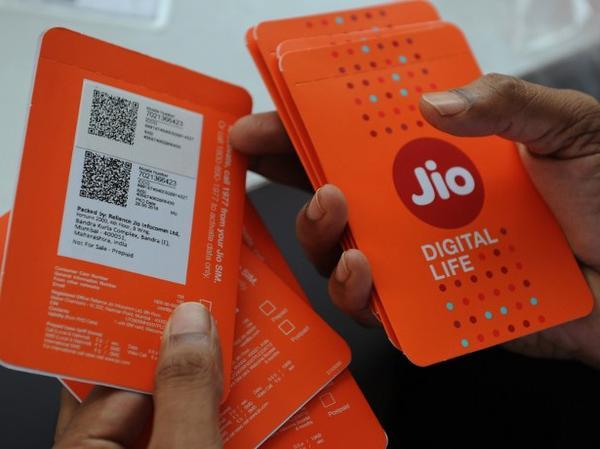 Airtel, Vodafone, Idea fined for violating license agreements