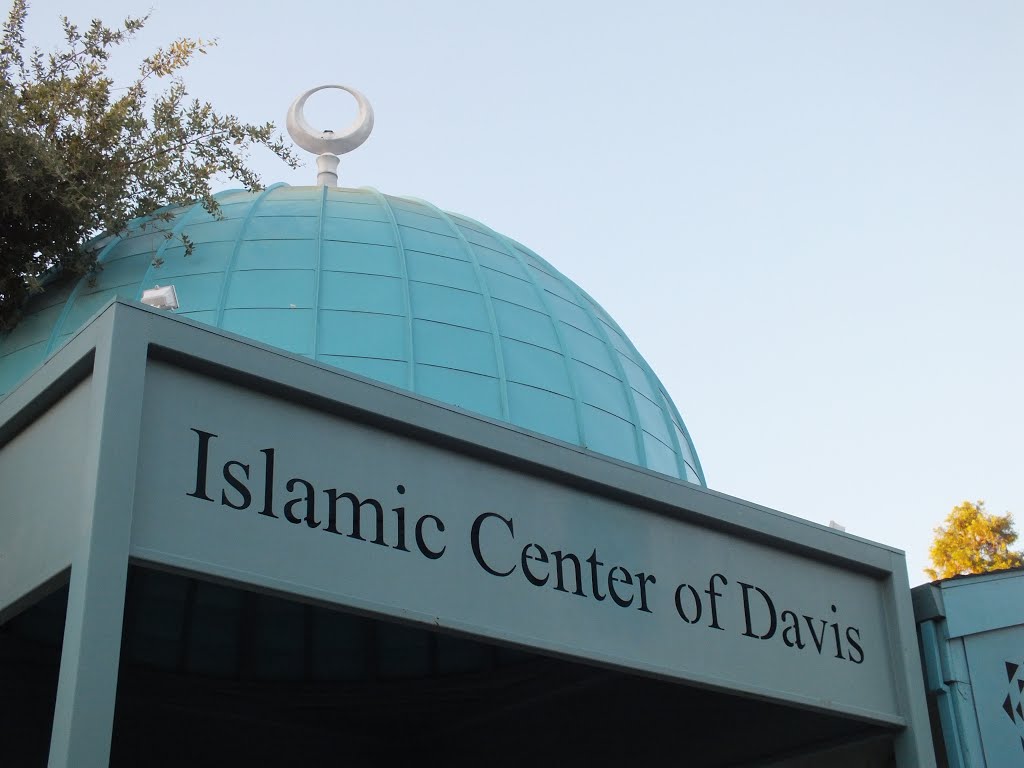 Shattered Windows at Davis Islamic Center Being Investigated as Hate Crime