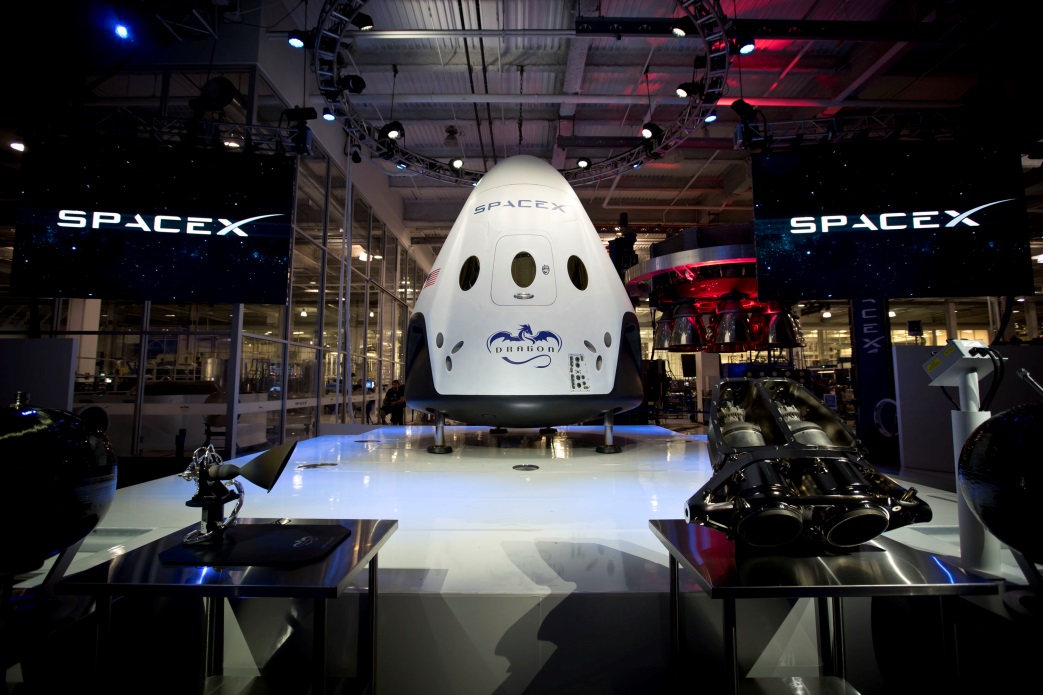 SpaceX intends to send two people around the Moon