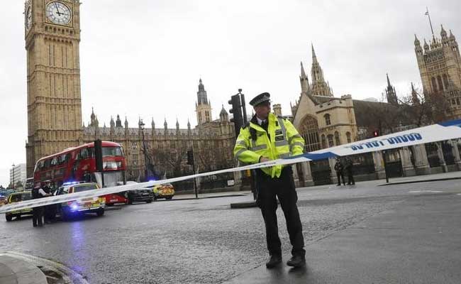 UK Parliament Terror Alert: 3 killed, 20 injured in vehicle and knife assault