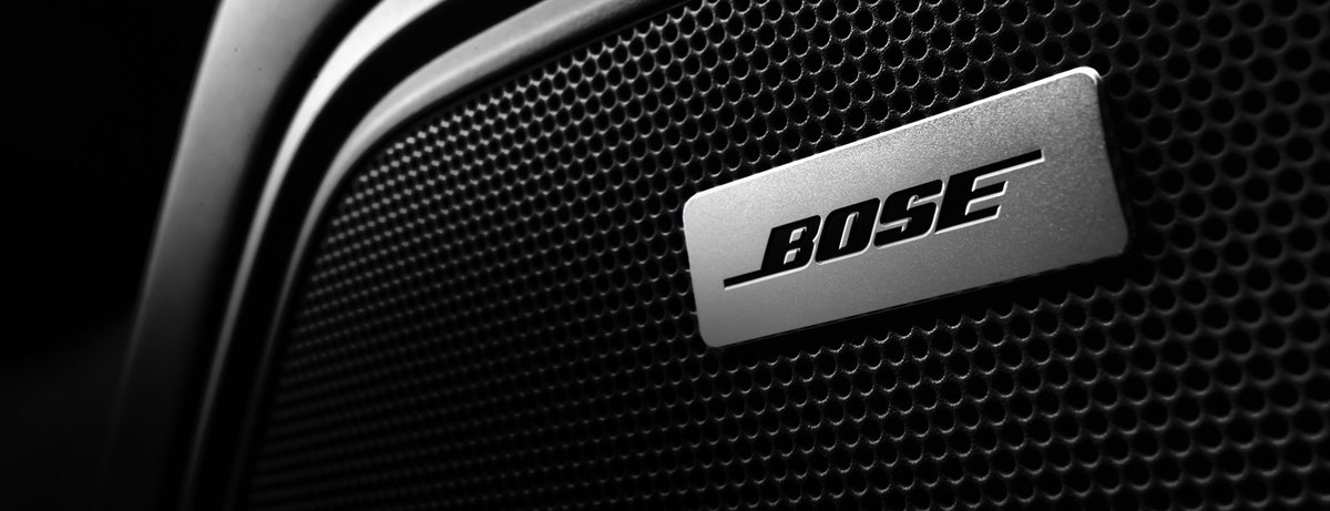 Lawsuit filed in Chicago alleges Bose headphones spy on listeners