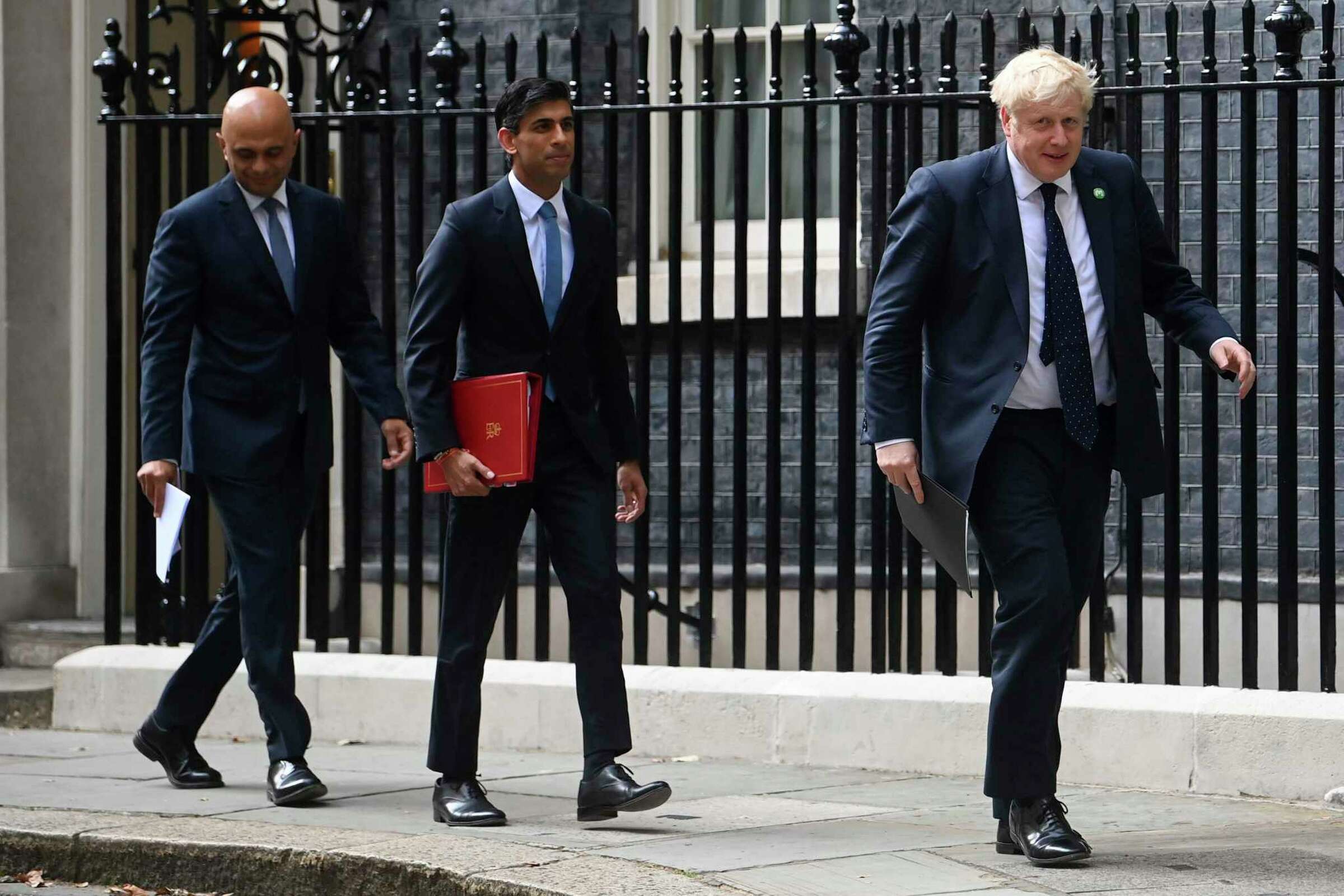 Rishi Sunak joins PM race to replace Boris Johnson in U.K.
