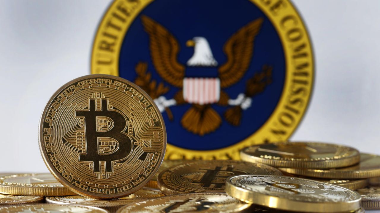 SEC greenlights eleven spot Bitcoin ETFs in landmark decision