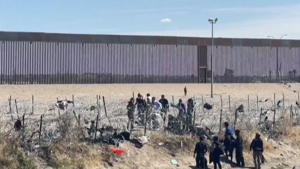 Texas law enforcement blocked from arresting border crossers by Federal Appeals Court