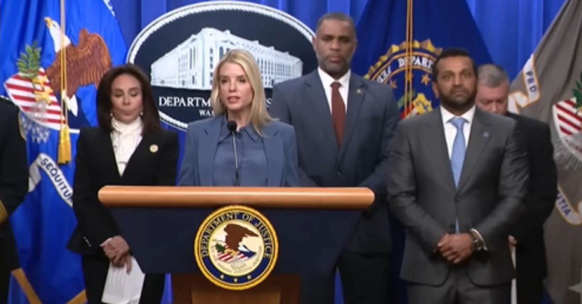 FBI arrests suspect in 2021 Washington pipe bomb case