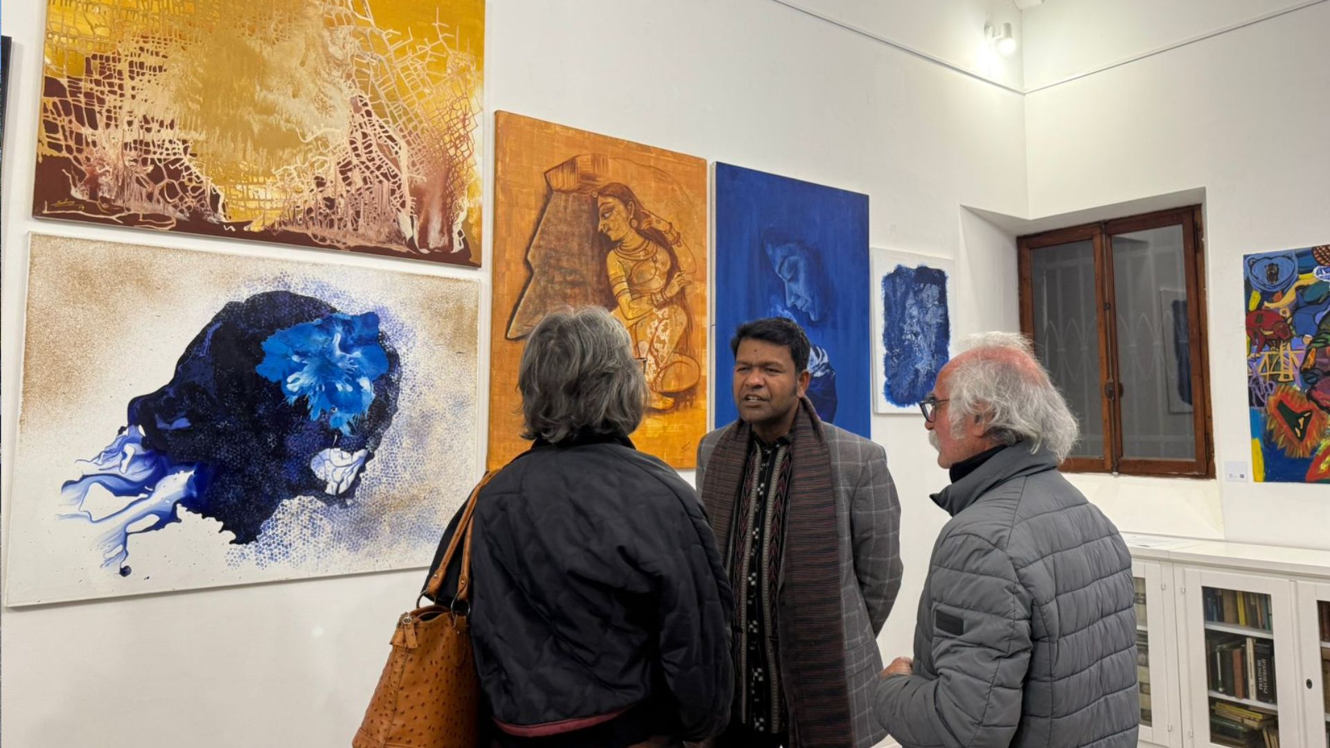 Renowned artist Sudarsan Pattnaik captivates visitors at Contemporary Venice 2026