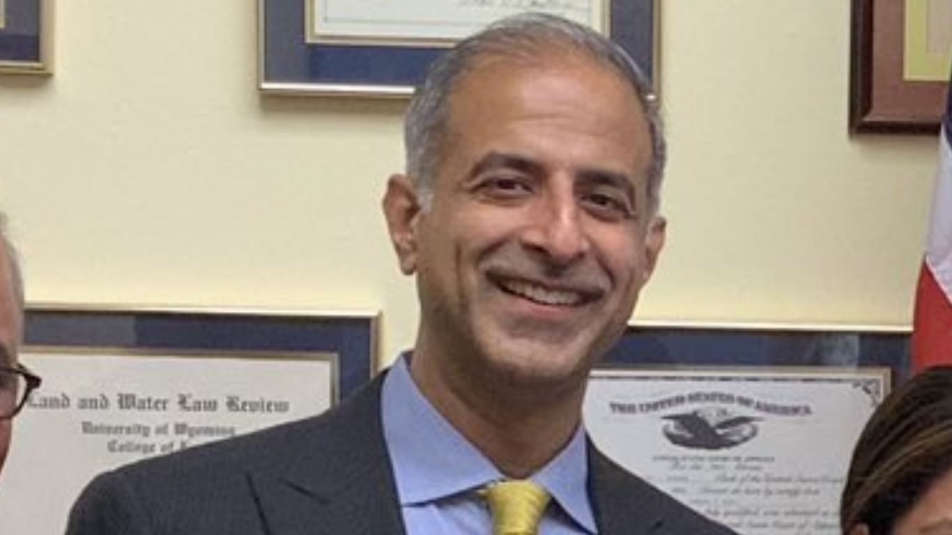 Renowned Urologist Aseem Shukla joins New York’s Cohen Children’s Medical Center