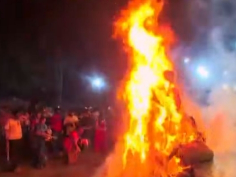 1 arrested after group of teens assault Holi attendees in London