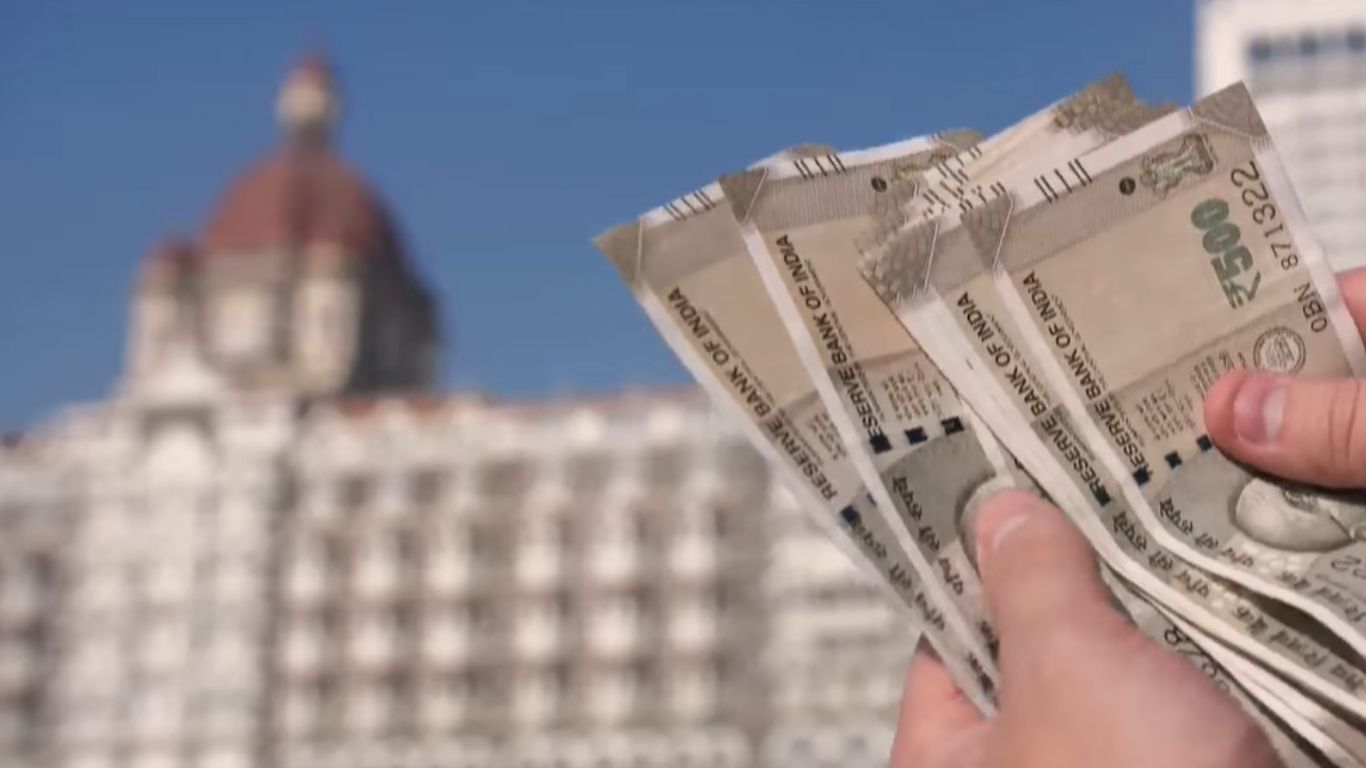 Indian rupee falls to record low vs. US dollar
