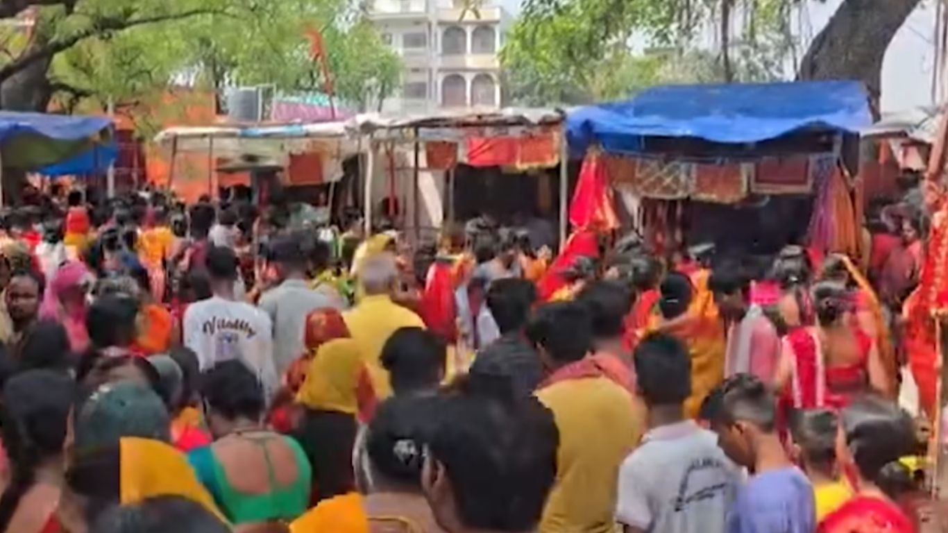 Several devotees left dead after stampede at Nalanda Sheetla Mata Temple