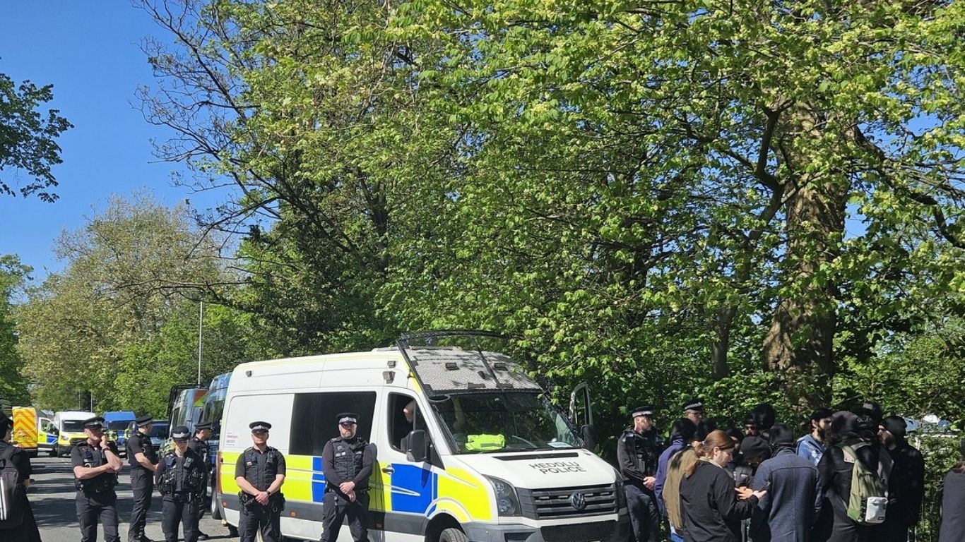 Cheshire Police raid Ahmadi Religion of peace and light in Crewe