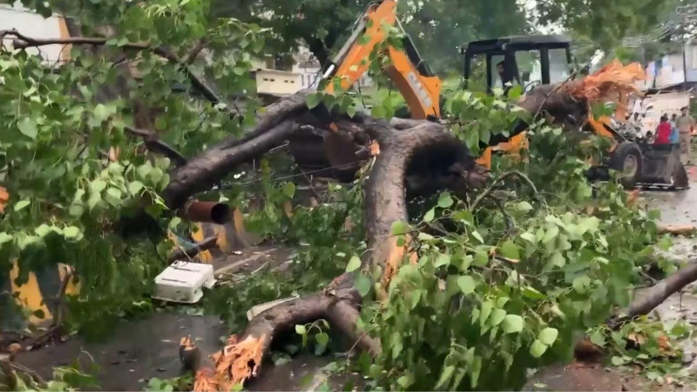 Deadly storm near Prayagraj leaves over 100 dead in Uttar Pradesh