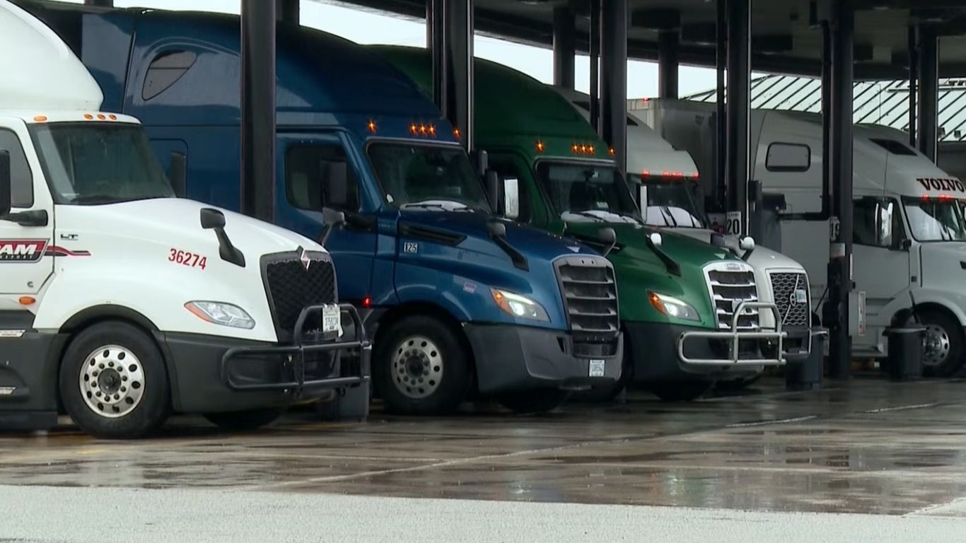 Indiana stops 283 undocumented commercial drivers