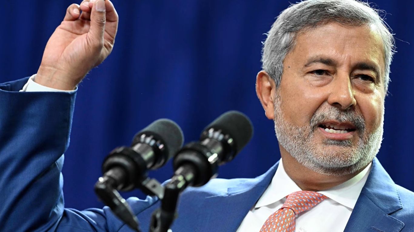 Sanjay Mehrotra’s visa struggle at Micron’s $1 trillion AI success story