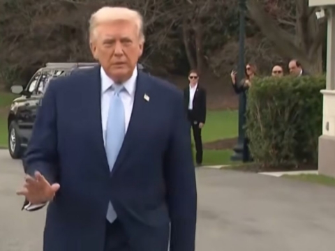 US-Iran conflict escalates as Trump threatens further strikes despite ceasefire talks