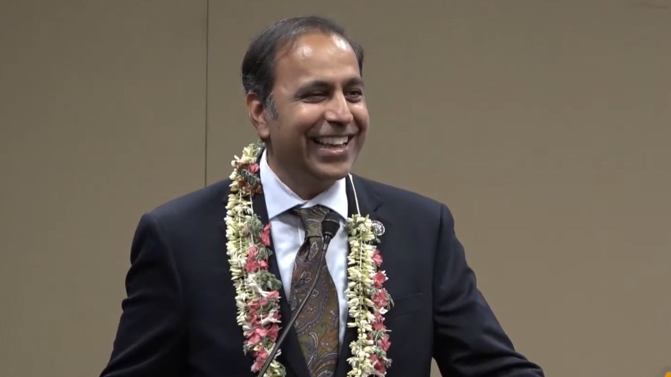Krishnamoorthi’s photo contest invites America250 stories 