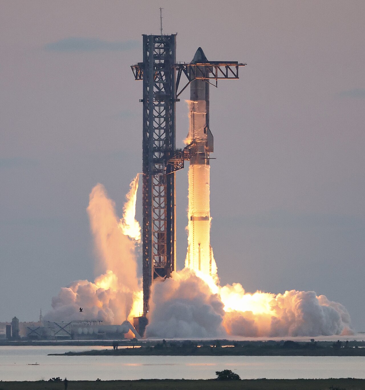 SpaceX to launch Starship on Flight 13, testing V3 Starlink satellite deployment for first time