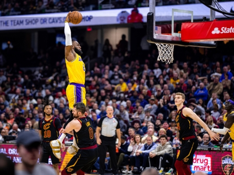 LeBron James joins 76ers for final NBA title chase