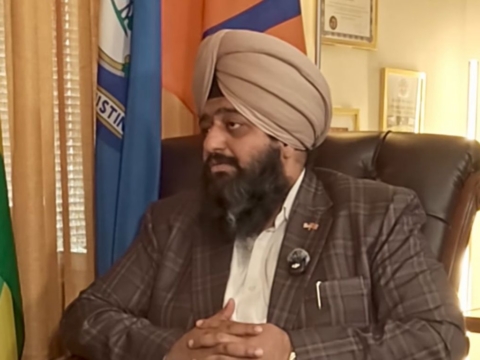 Norwich, Connecticut Mayor Swarnjit Singh backs immigrants after ICE concerns