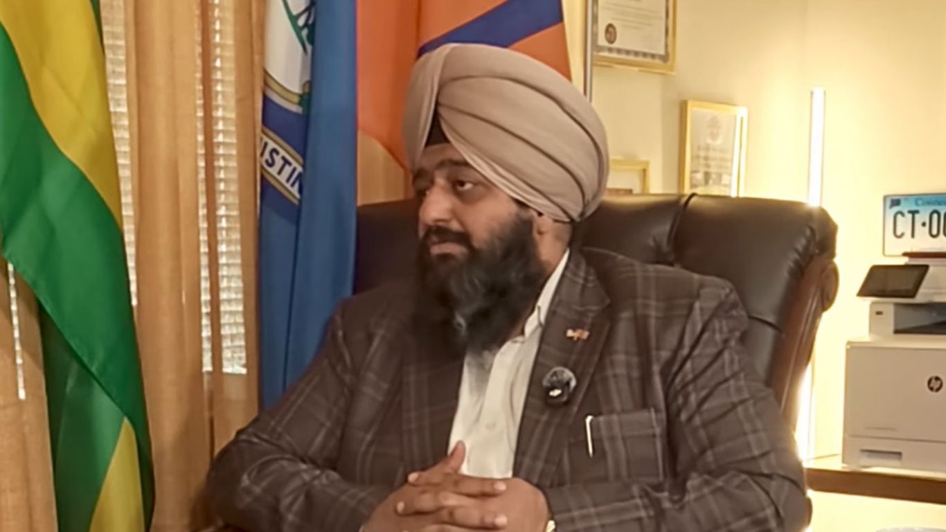 Norwich, Connecticut Mayor Swarnjit Singh backs immigrants after ICE concerns