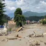 Nepal floods kill nearly 600 as rescue efforts continue