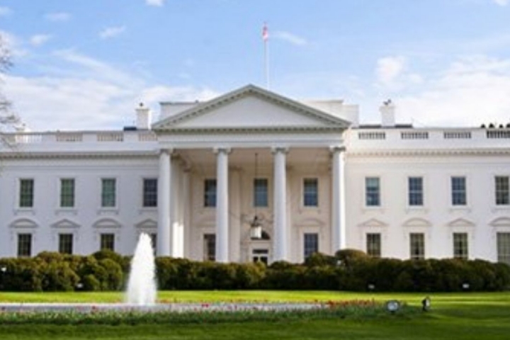 Supreme Court clears path for White House ballroom 