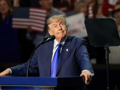 Trump rejects calls for AI slowdown 