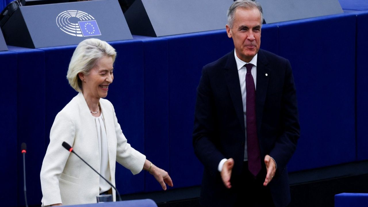 EU opens door to Canada as first associate member