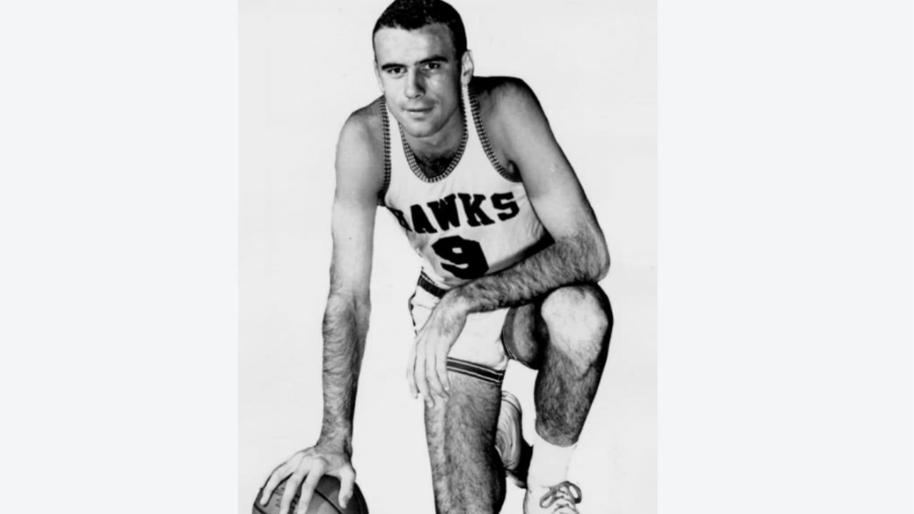 NBA legend Bob Pettit, league’s first MVP, dies at 93