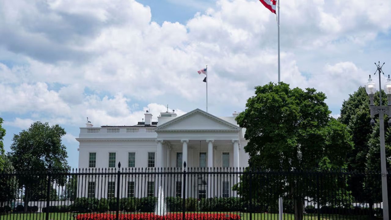 Judge restores White House access for CNN, MS NOW and Politico 