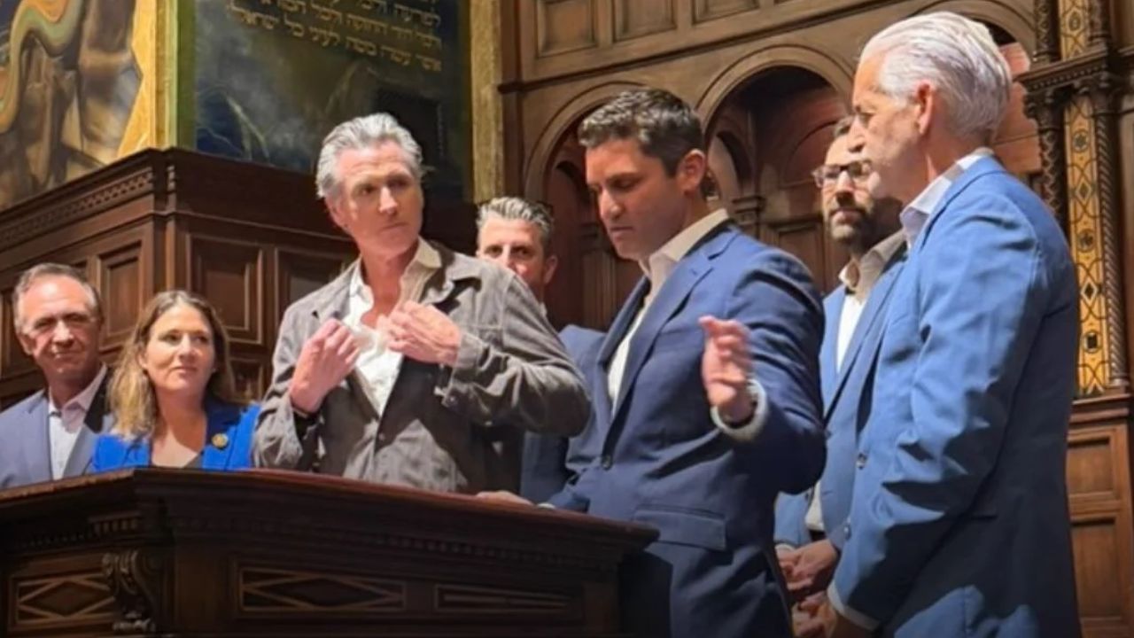 Newsom signs California faith security bills