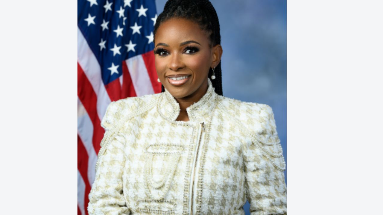 Crockett website raises ethics questions