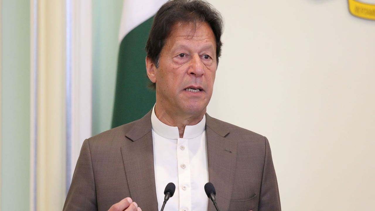 Imran Khan supporters march as mediation efforts resume